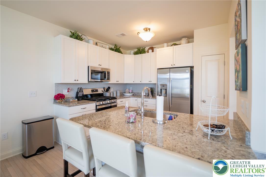2877 Binney Court Property Photo 15