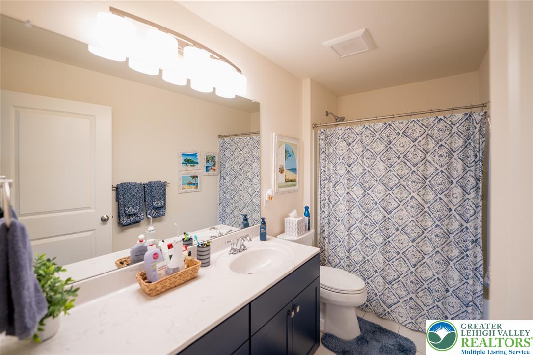 2877 Binney Court Property Photo 27
