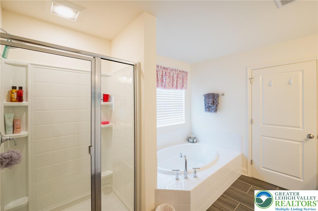 2877 Binney Court Property Photo 37