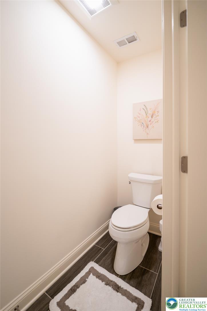 2877 Binney Court Property Photo 39