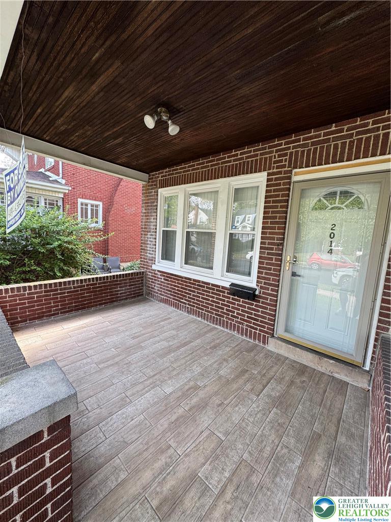 2014 West Highland Street Property Photo 2