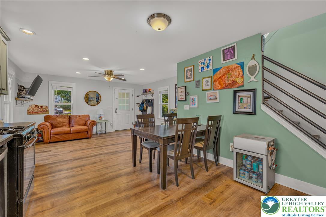 432 Birch Street Property Photo 7