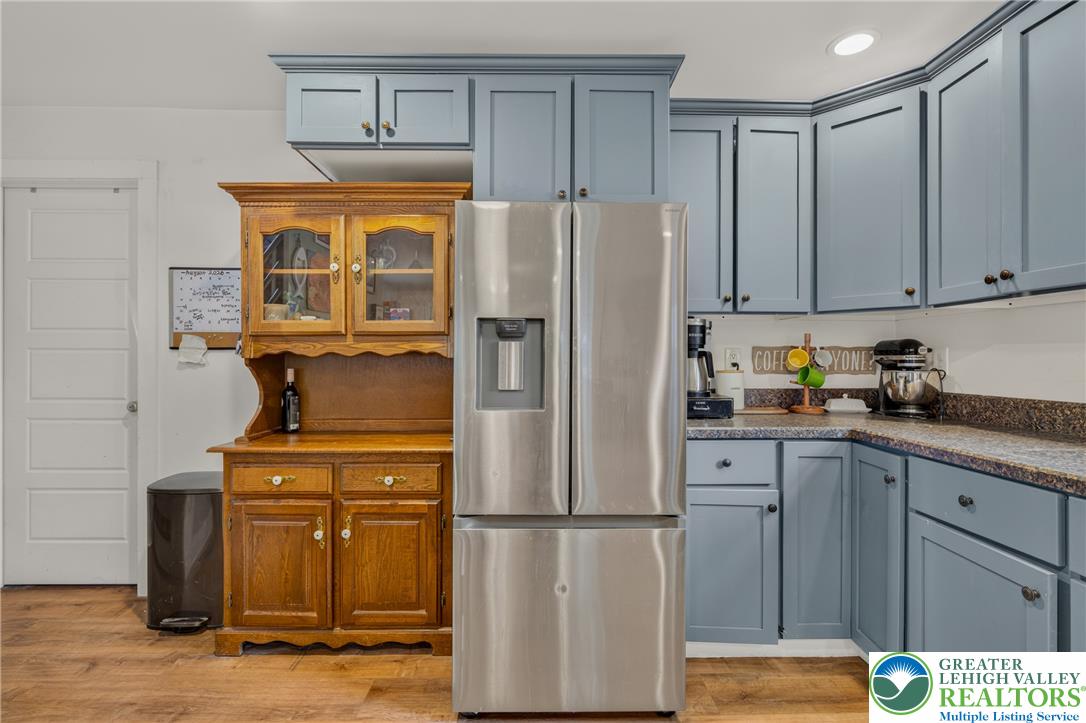 432 Birch Street Property Photo 10