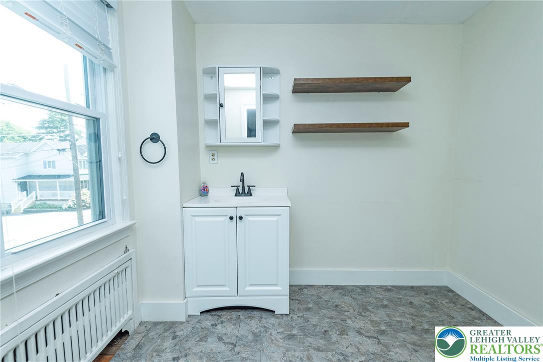 120 South 8th Street Property Photo 28