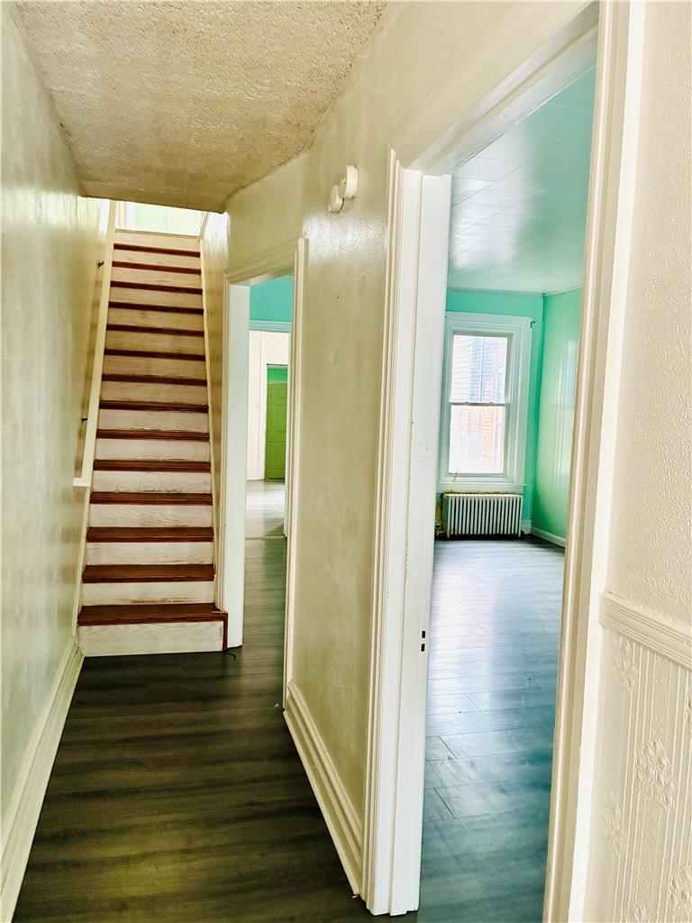 521 North Law Street Property Photo 4