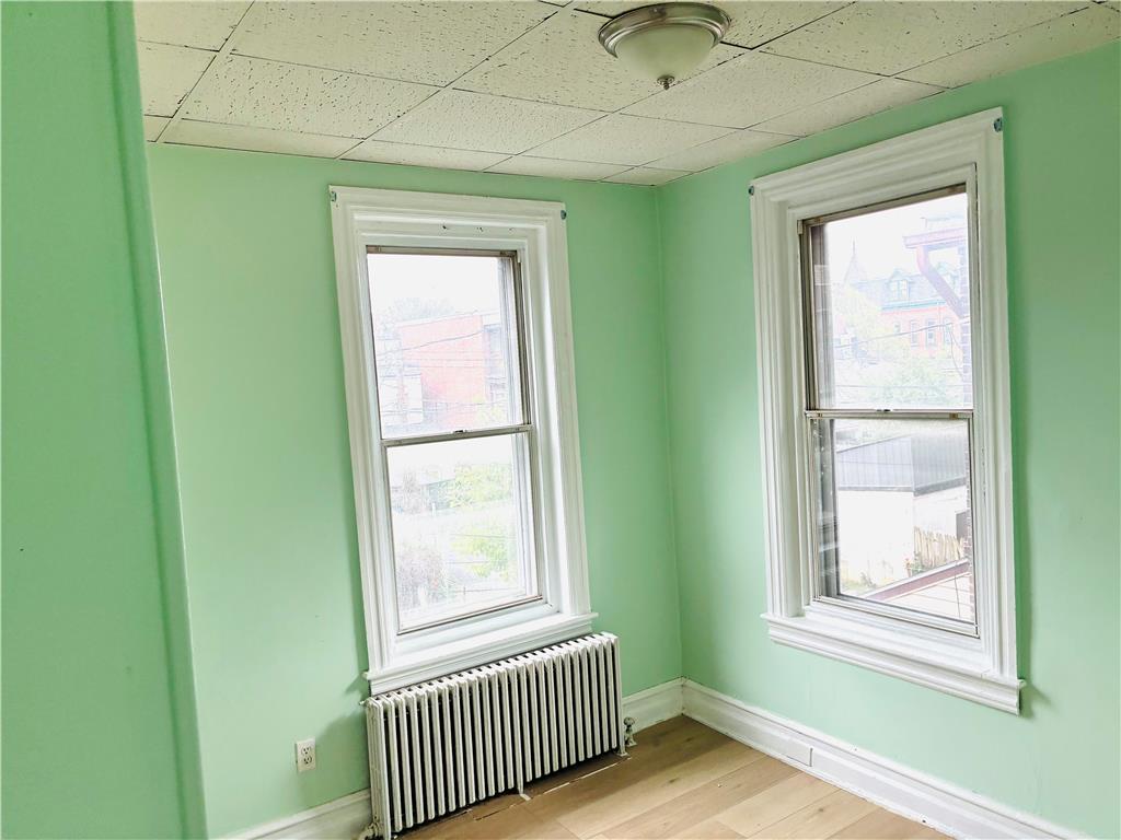 521 North Law Street Property Photo 8
