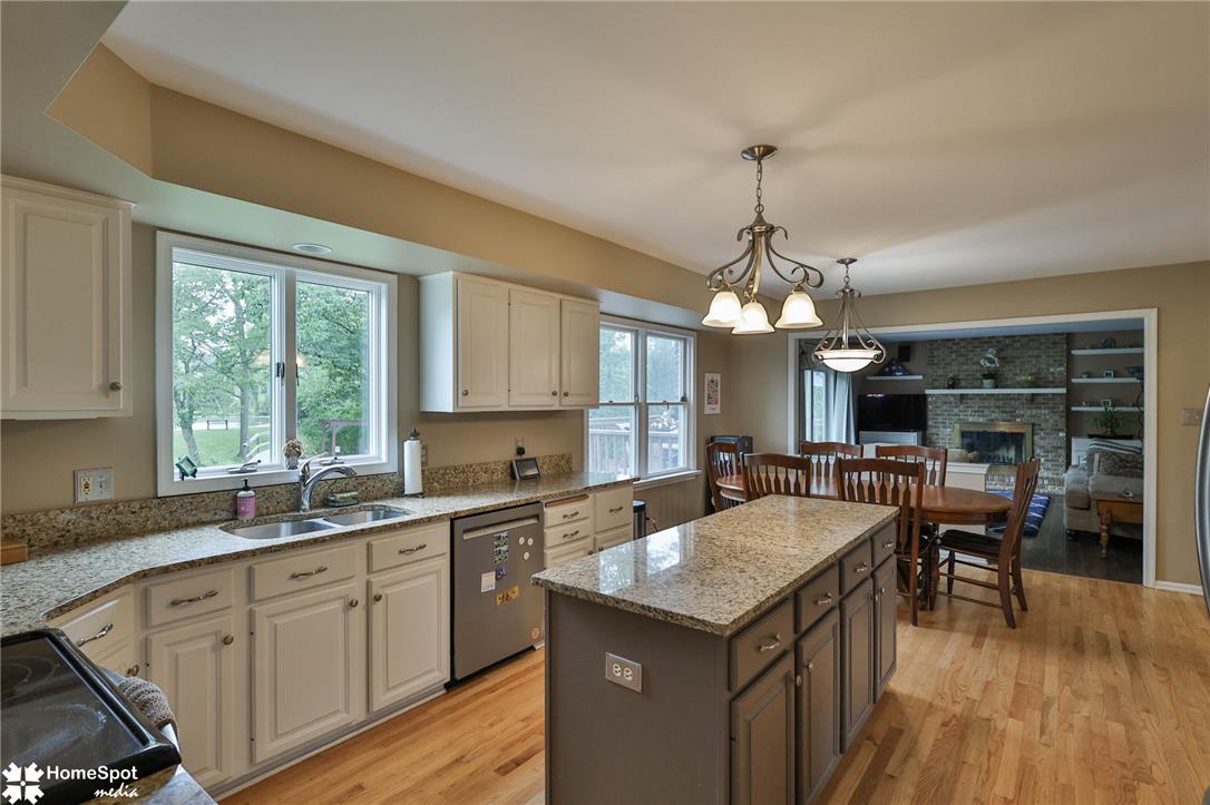 6994 Carriage Property Photo 28