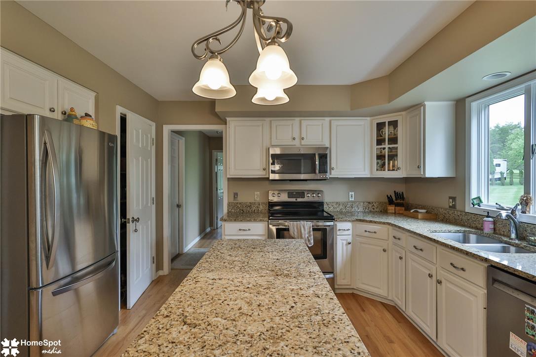 6994 Carriage Property Photo 32