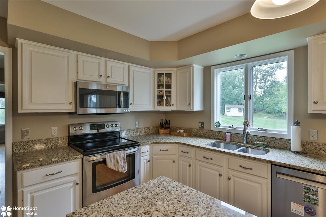6994 Carriage Property Photo 33