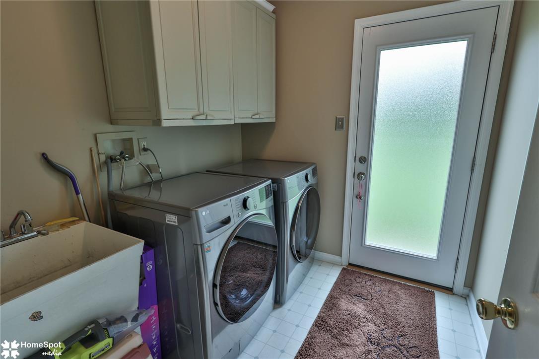 6994 Carriage Property Photo 40
