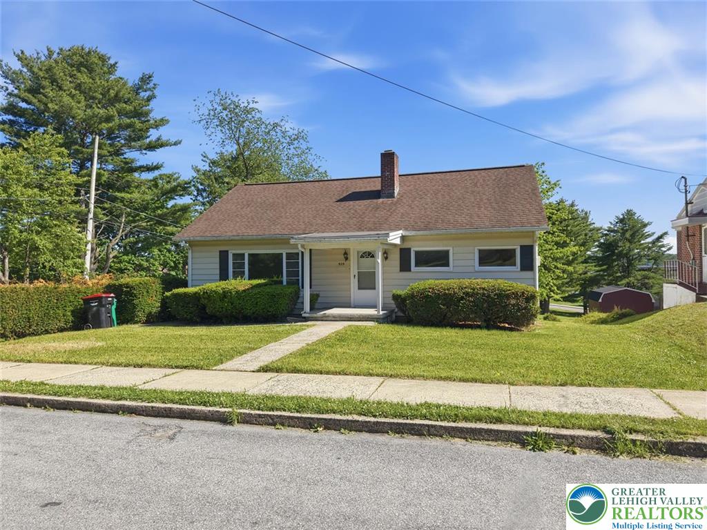 929 Coal Street Property Photo 2