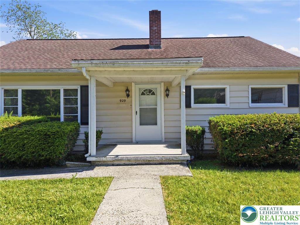 929 Coal Street Property Photo 10