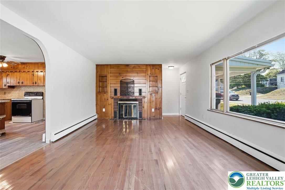 929 Coal Street Property Photo 14