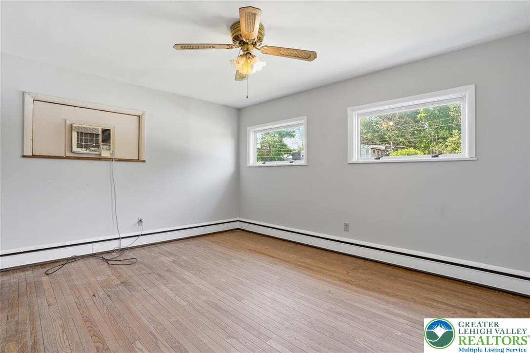 929 Coal Street Property Photo 28