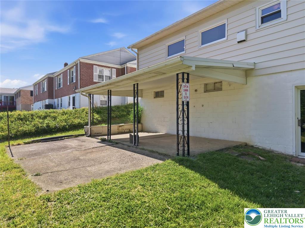 929 Coal Street Property Photo 64