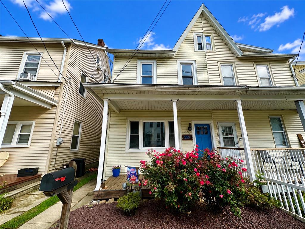 550 West Franklin Street Property Photo 1