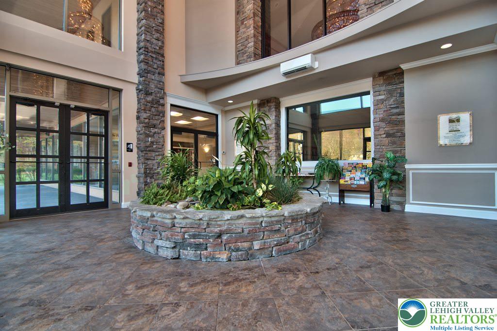 507 Seven Bridges Road 204 Property Photo 2
