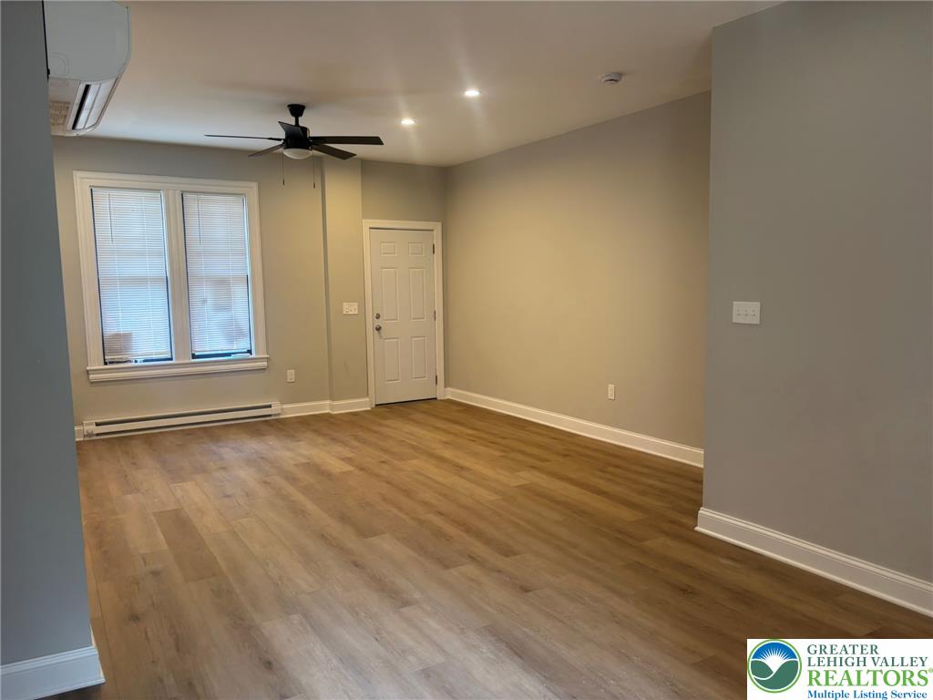141 South 6th Street Property Photo 2