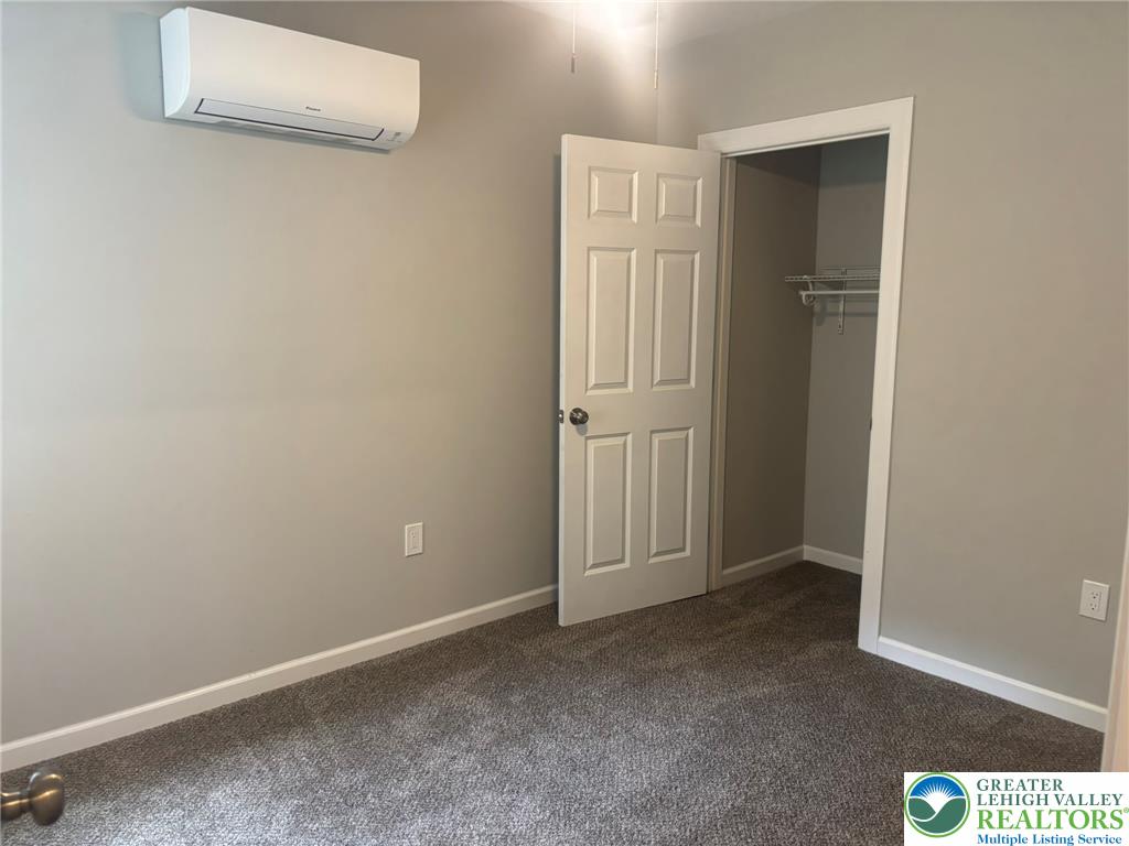141 South 6th Street Property Photo 13