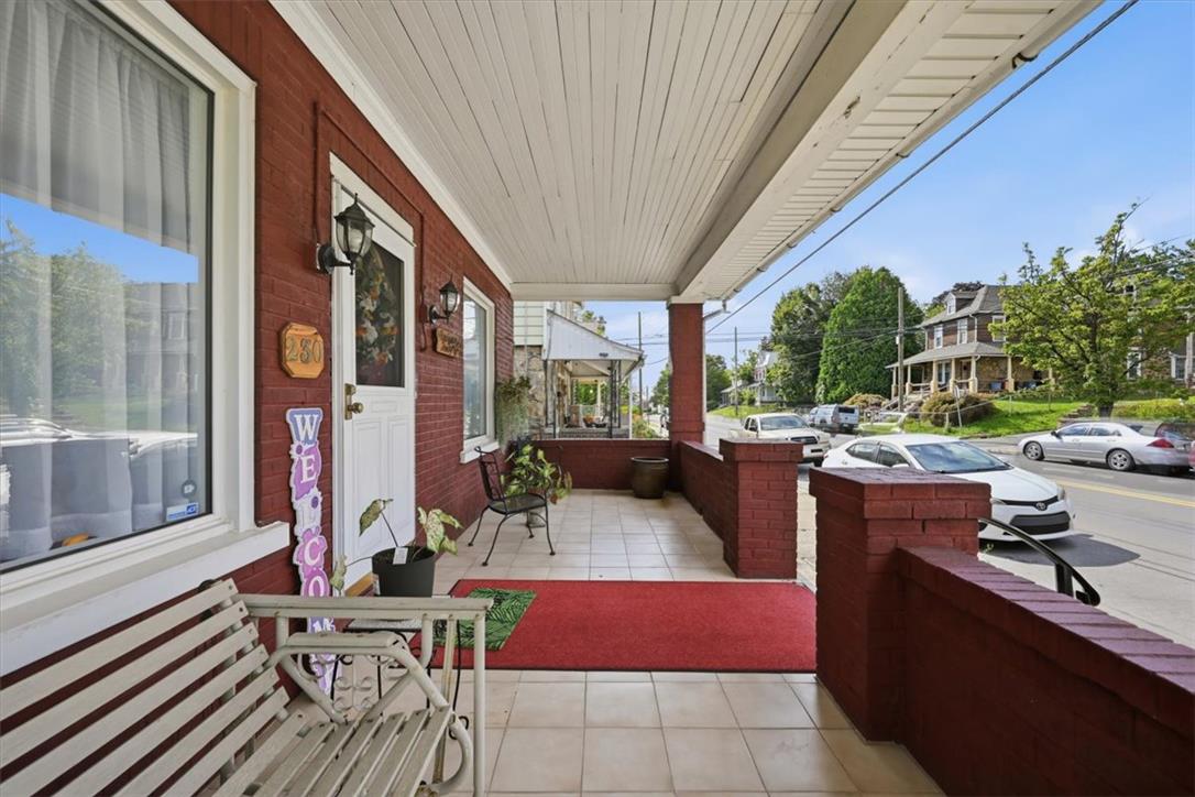 230 East Susquehanna Street Property Photo 7