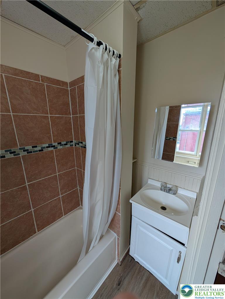 636 North Penn Street Apt 2 Property Photo 9