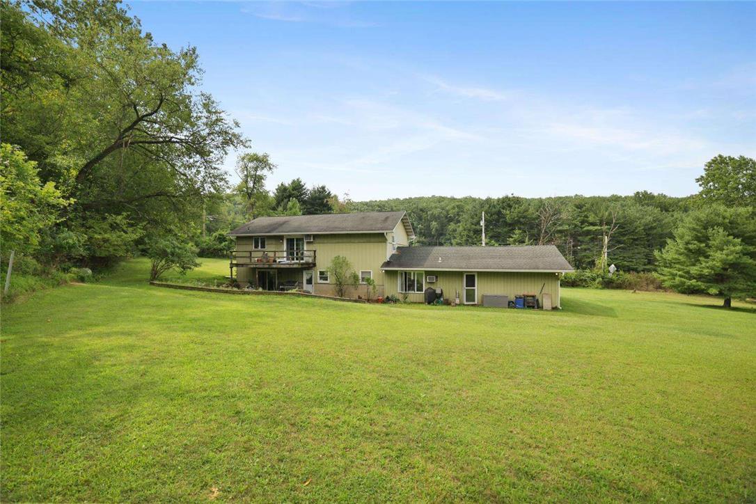 2371 Honeysuckle Road Property Photo 5