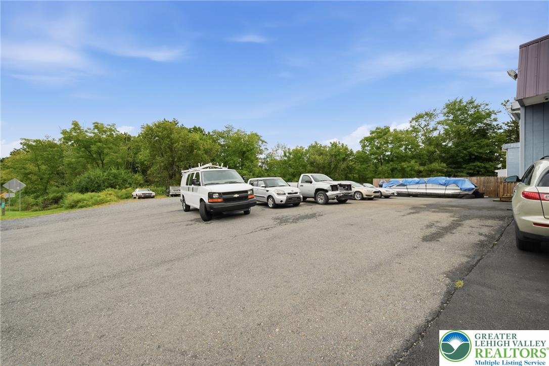 106 Camellia Road Property Photo 18