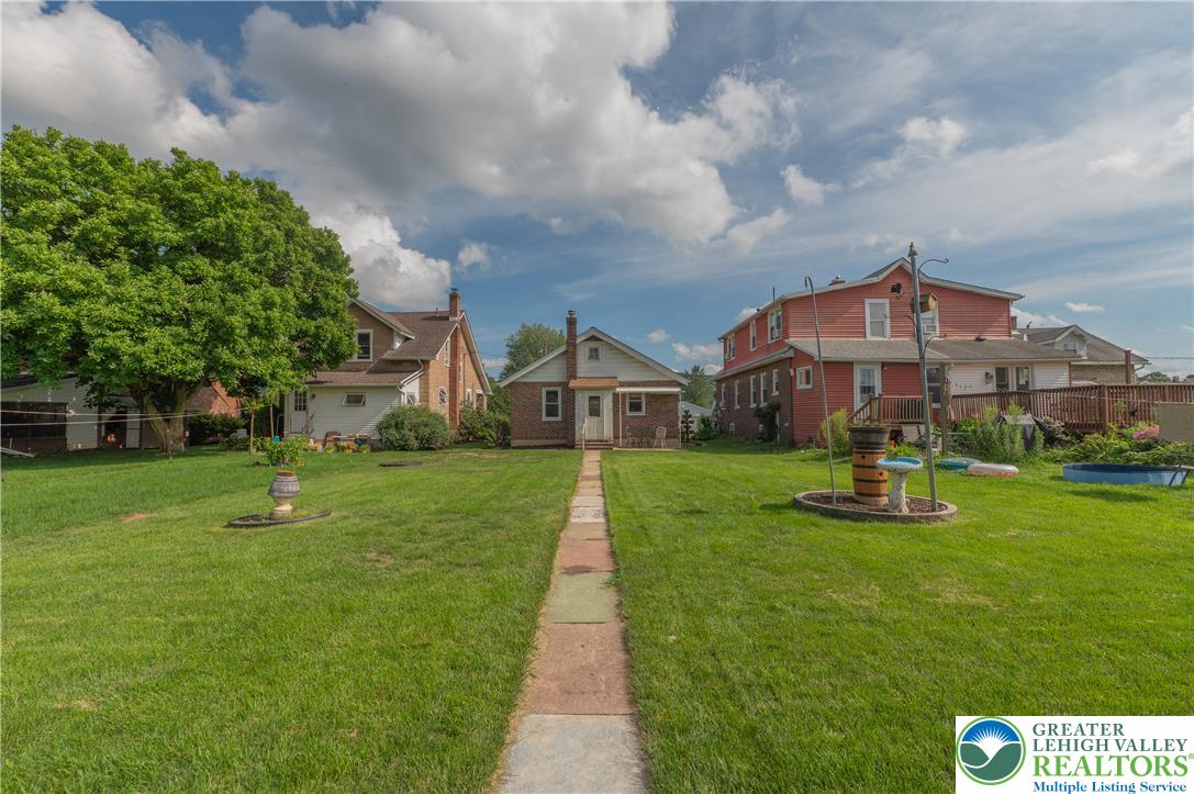 655 North Street Property Photo 12