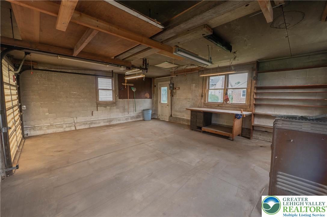 655 North Street Property Photo 14