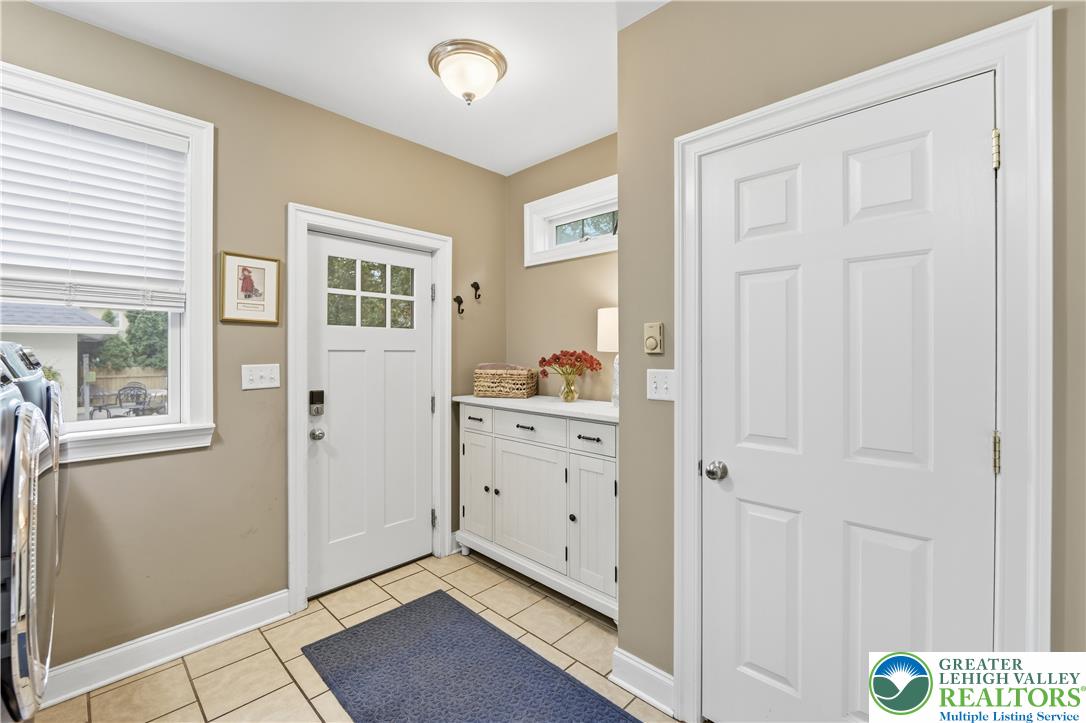 804 West Broad Street Property Photo 13