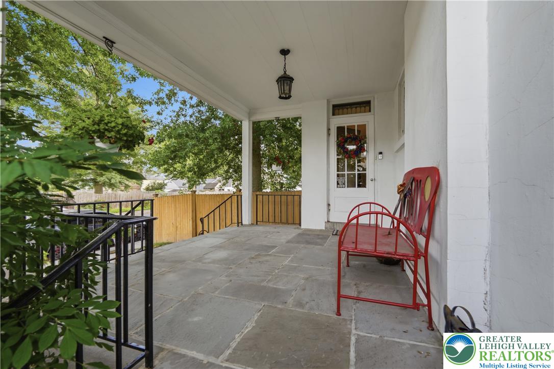 804 West Broad Street Property Photo 33