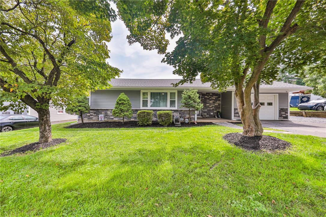1403 Richmond Road Property Photo 1