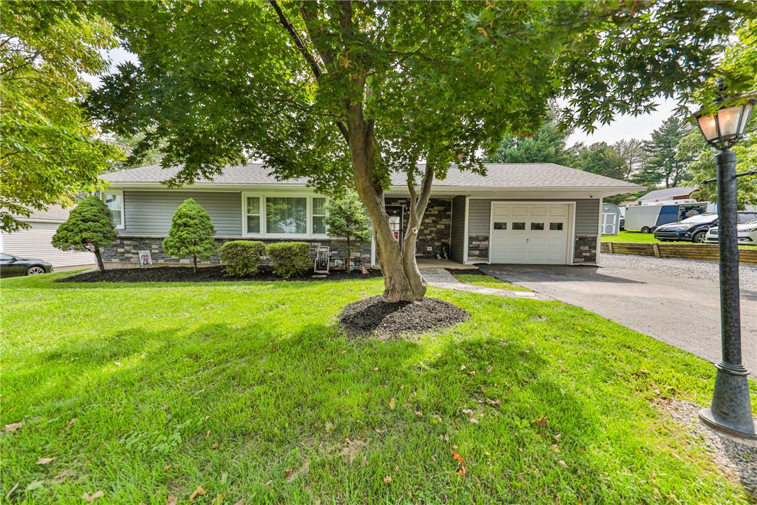 1403 Richmond Road Property Photo 9