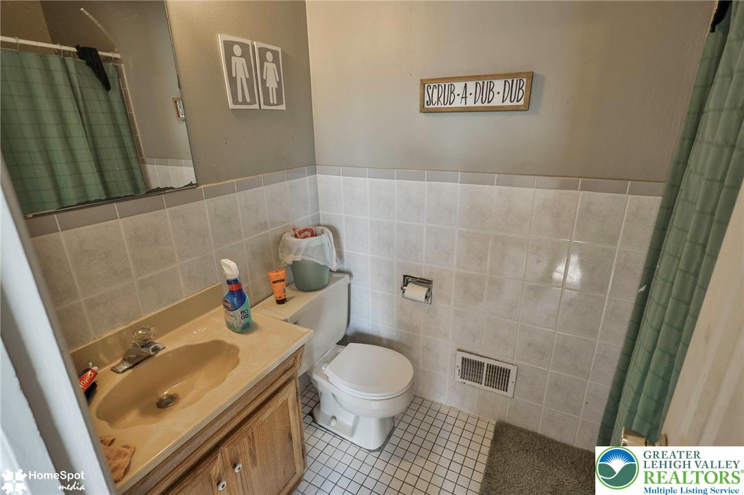 472 Vera Circle Property Photo 32