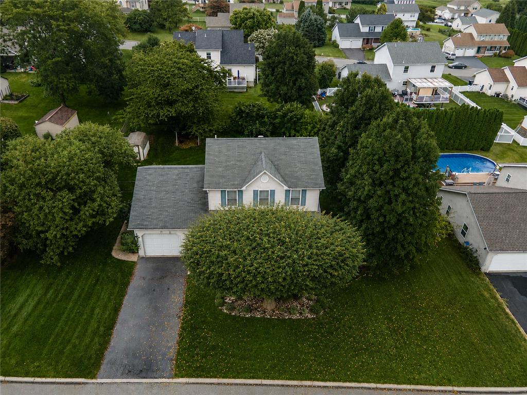 221 Jubilee Drive Property Photo 2