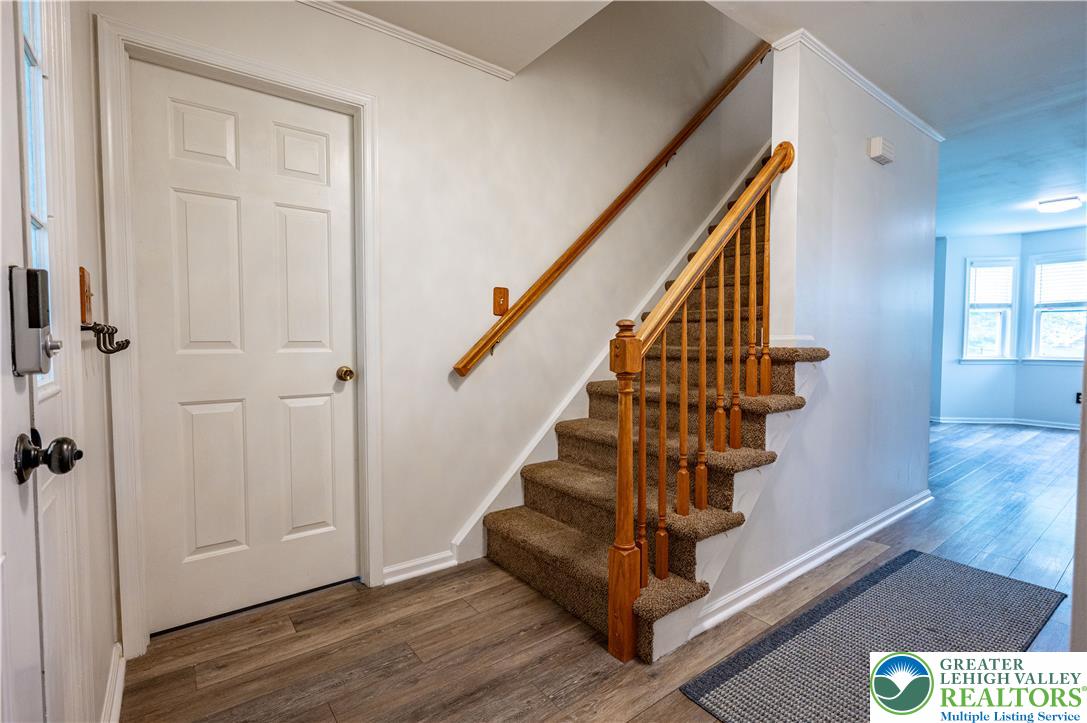 221 Jubilee Drive Property Photo 4