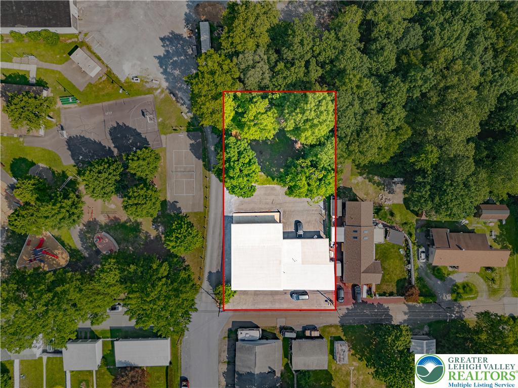 830 Fern Street Property Photo 5