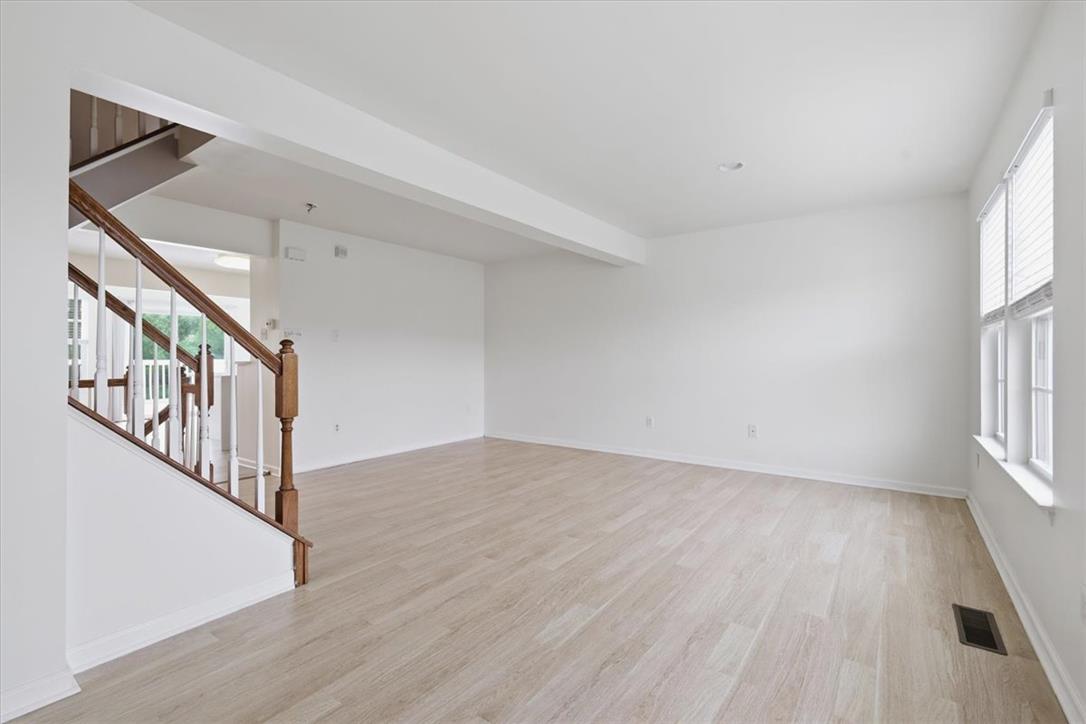 1111 Sparrow Way Property Photo 14