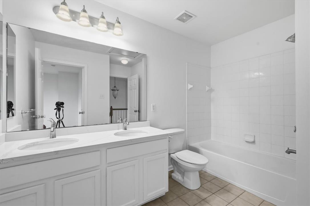 1111 Sparrow Way Property Photo 23