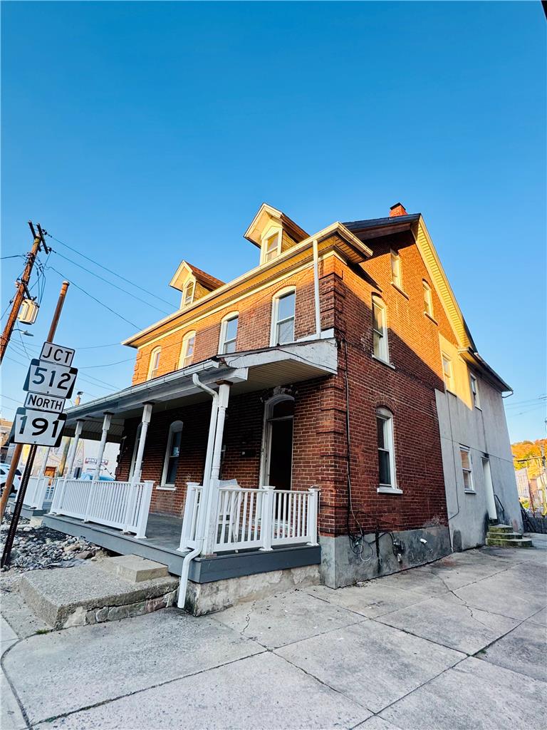 31 1st Street Property Photo 1