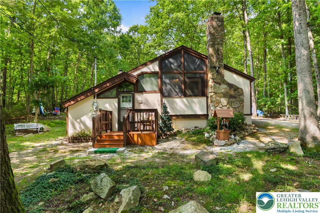 9387 Sherwood Drive Property Photo 1