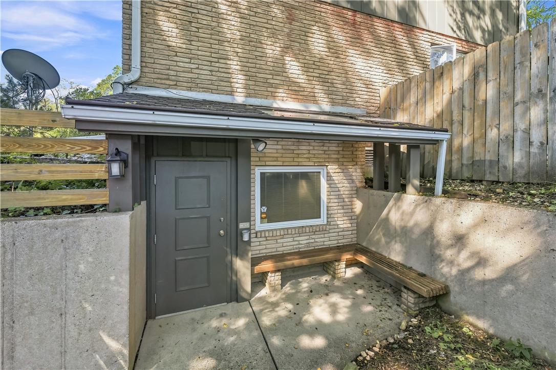 2421 West Greenleaf Property Photo 6