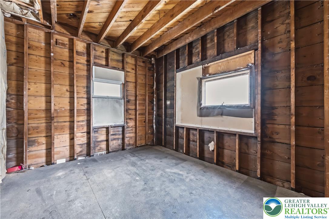 20 Columbus Street Property Photo 11