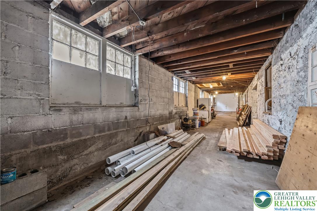 20 Columbus Street Property Photo 19
