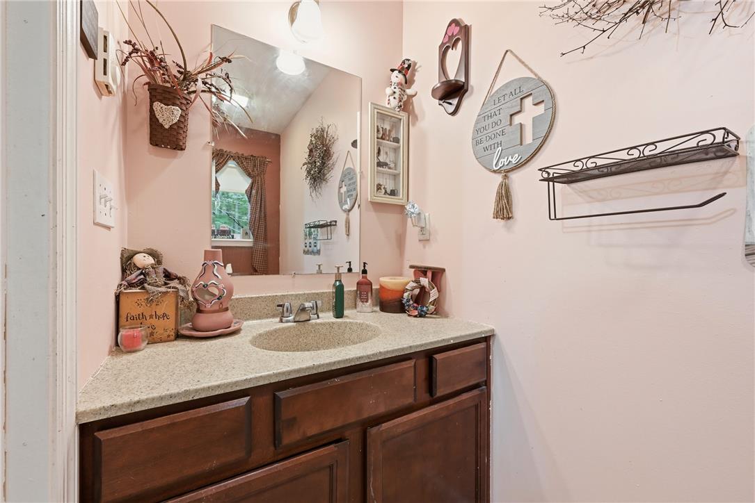 110 Aaron Drive Property Photo 18