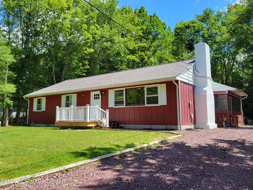 8 Wolf Way Property Photo 1