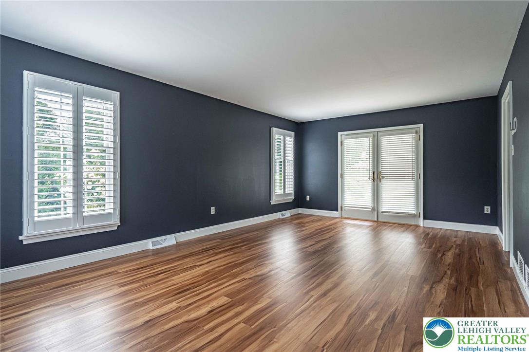 2568 Millbrook Drive Property Photo 13