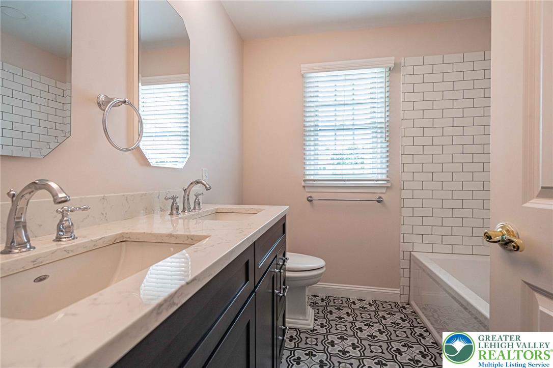 2568 Millbrook Drive Property Photo 18