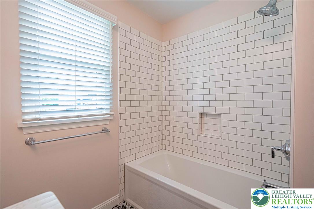 2568 Millbrook Drive Property Photo 19