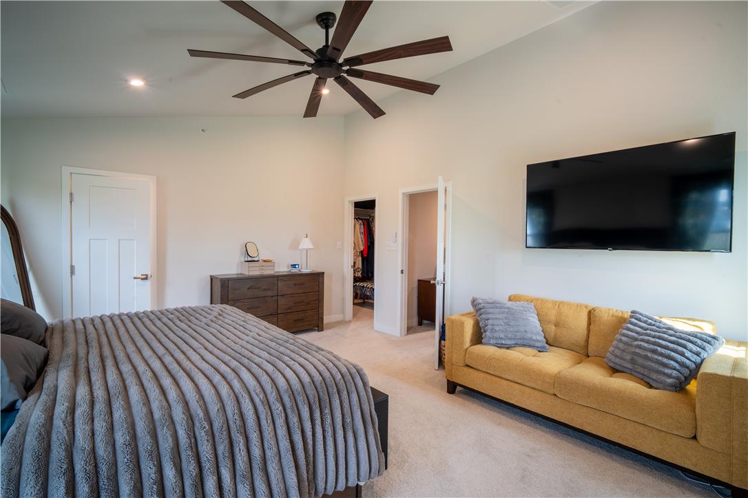 1020 Watson Court Property Photo 32